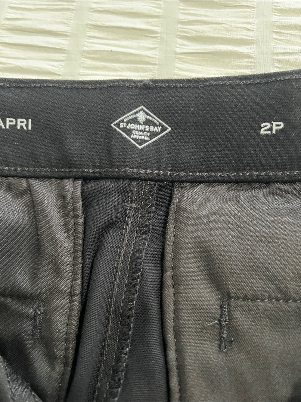 St. John's Bay Black Petite Capri Pants - Picture 6 of 8